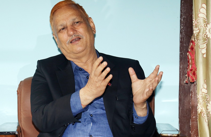 ‘मन्त्रीज्यँ, कारागारमा आउँदै हुनुहुन्छ, समय मिलाउनु होला’